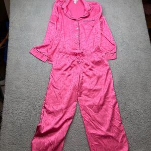Victoria’s Secret Satin heart pajama set size small Hollywood Barbie pink